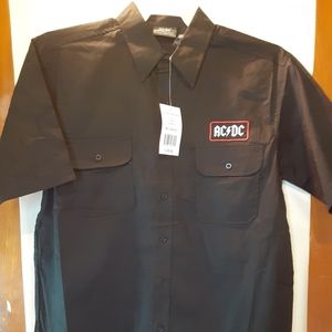 AC/DC Men's Button Down Short Sleeve shirt Med